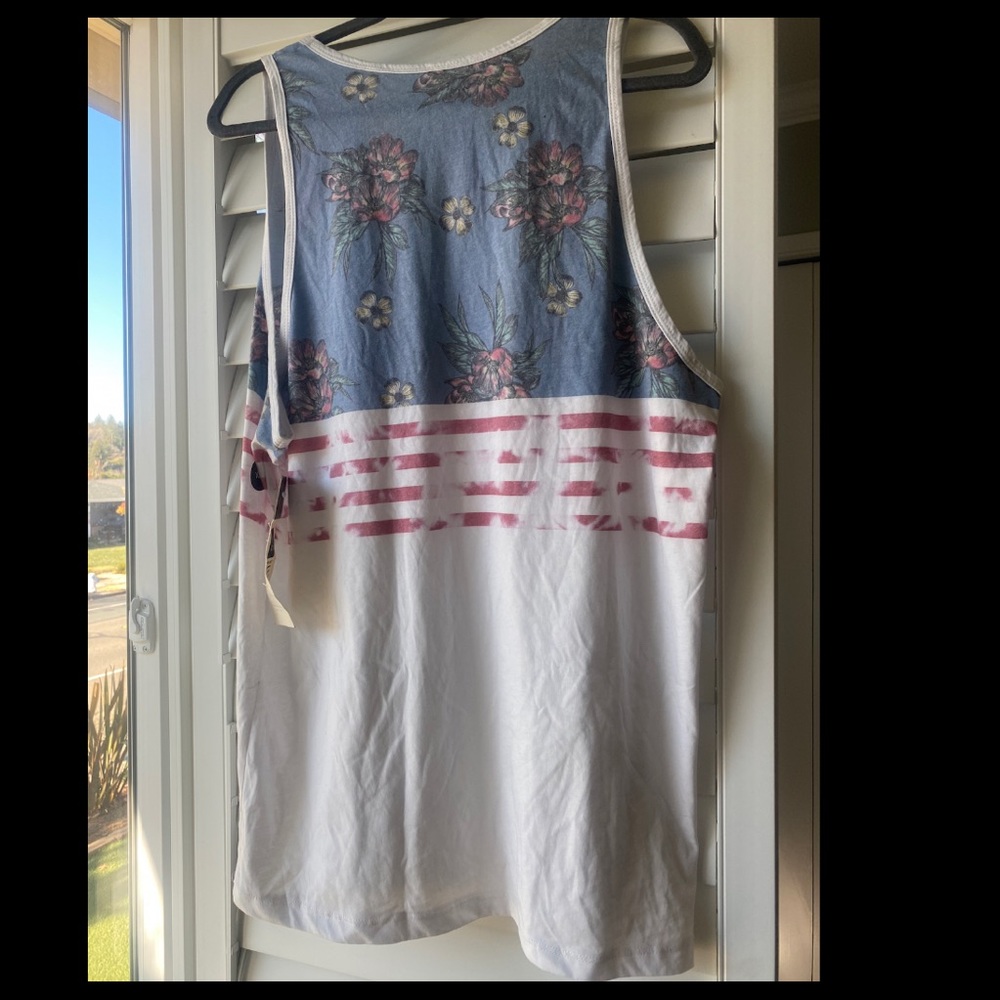 Men’s Tank - Picture 3 of 4